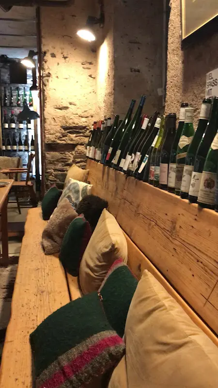 Girl on the Mosel_Die Mosel Vinothek & Winebar_Traben-Trarbach_review