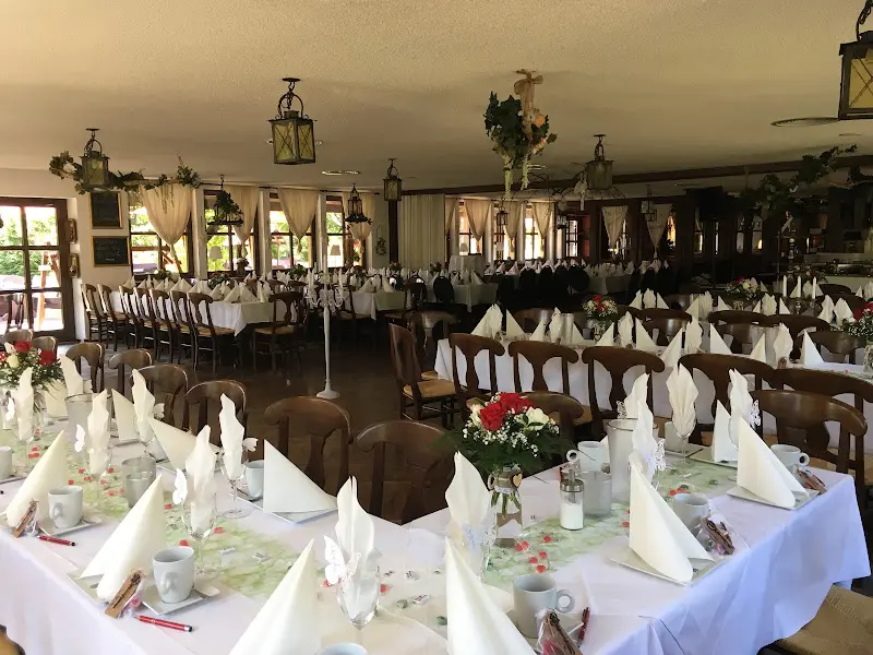 Gasthaus Am Thümmlitzsee , geöffnet Samstag und Sonntag von Mitte März bis Dezember._Grimma_slider_image_2