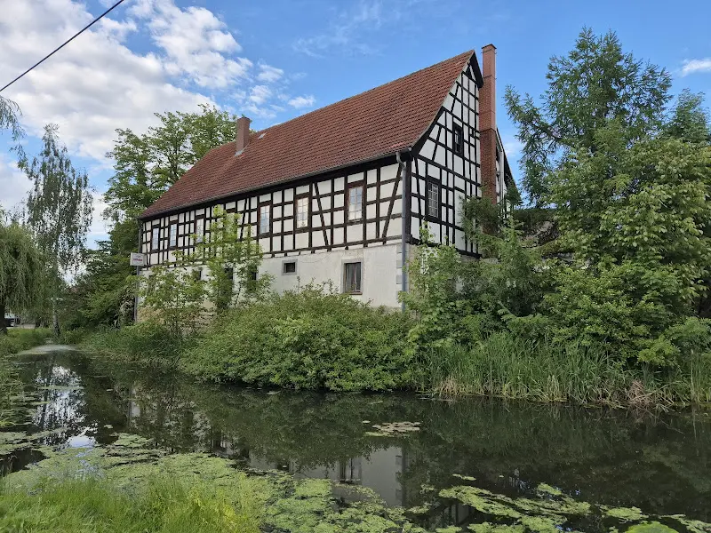 Artem Pendr_Hof Göbitz_Elsteraue_review