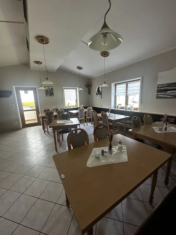 Landgasthof Café Benjamin ristorante a Treffelstein