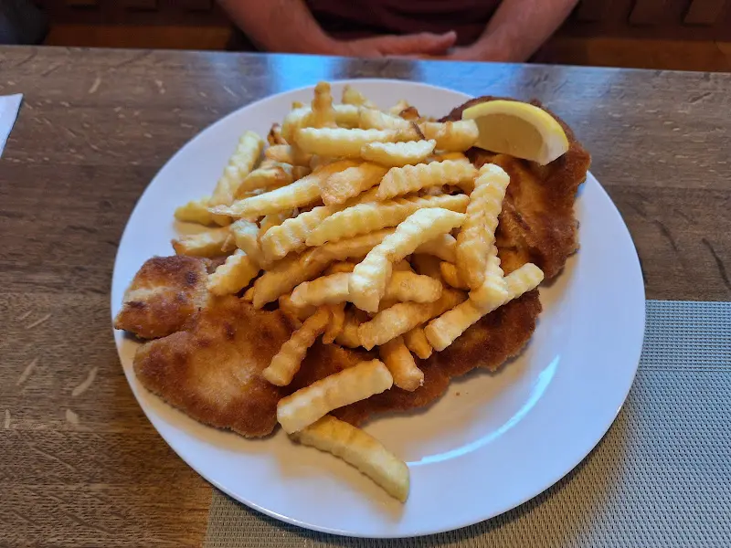 Susi_Landgasthof Zur Hecke Anton und Monika Stadler_Pfarrkirchen_Bewertung