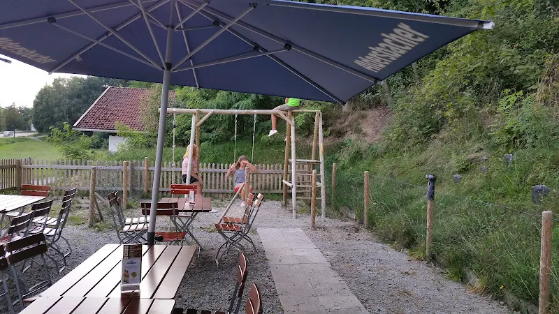 Landgasthof Zur Hecke Anton und Monika Stadler_Pfarrkirchen_slider_image_1