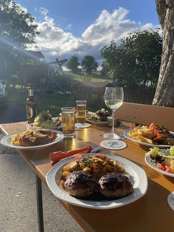 Ludwig Schegerer Gaststätte_Traitsching_slider_image_3