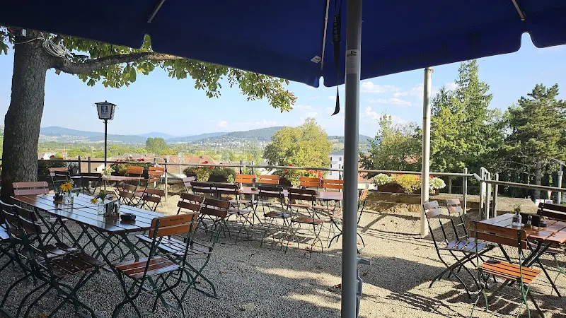 Biergarten Auf der Schanze restaurant in Cham