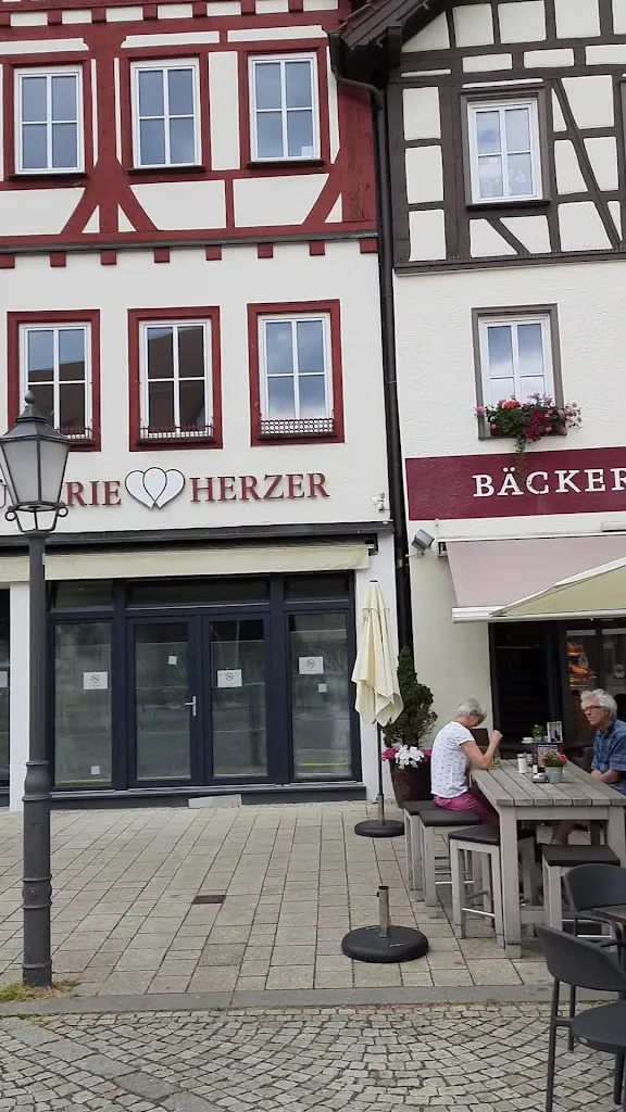 BeckaBeck Marktplatzcafe Bäckerei Café_Urach_slider_image_2