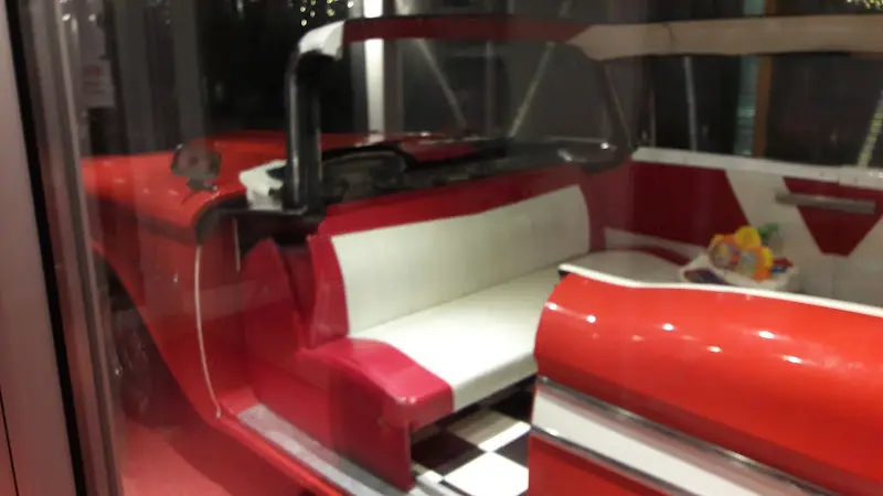 Cynthia Wallis_Restaurant Bird's Diner_Türkheim_reseña