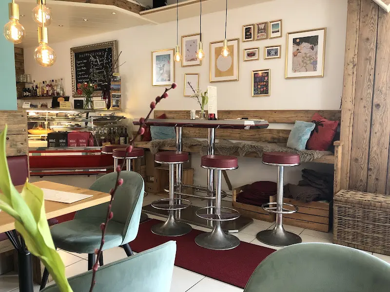 Gengqin Su_Marie's happy food & drinks - Café & Catering_Tutzing_review