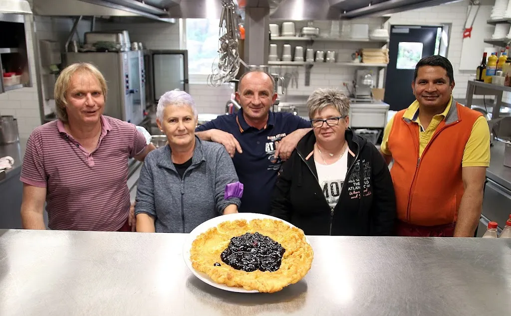 Waldgaststätte Grünhütte_8_slider_image_3