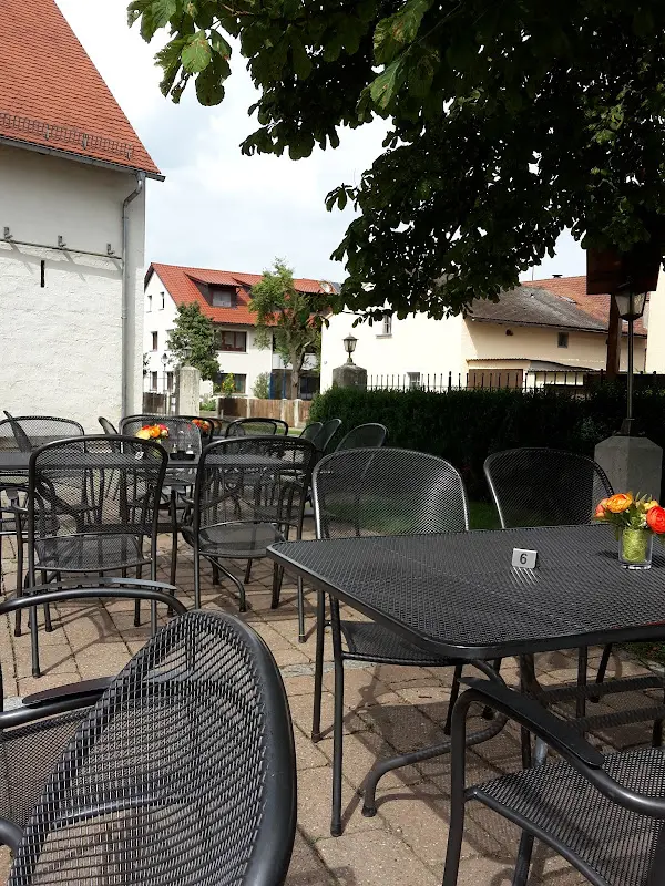Landgasthof Zum Hirschen Otto Schmidkunz restaurant in Treuchtlingen