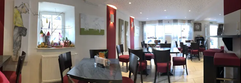 Robert Neumann_Café Lebenskunst_Treuchtlingen_review