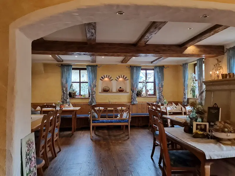 Wirtshaus am Dorfbrunnen_Uehlfeld_slider_image_1