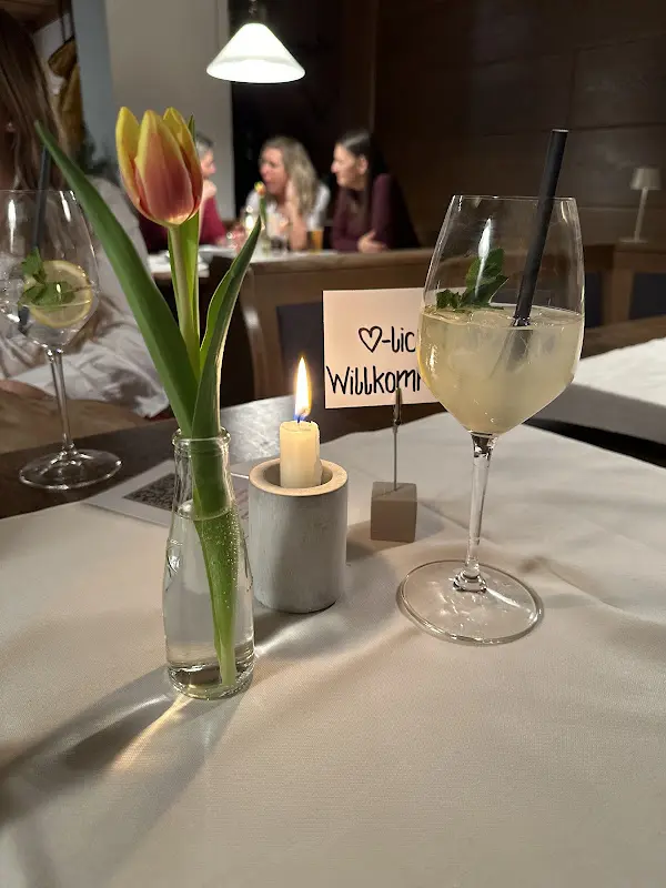 Lena Speckbacher_ALPENHOF Westerbuchberg_Übersee_review