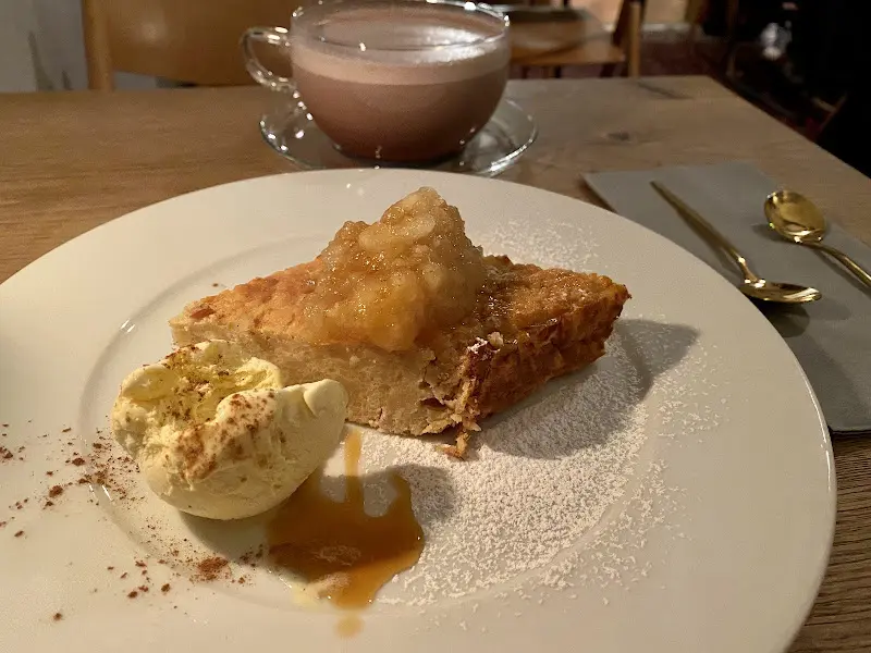 Susanne D_Tropical Station_Übersee_recensione