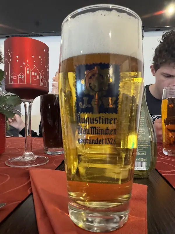 Miro S_Königs Gaststätte_Unterschleißheim_recensione