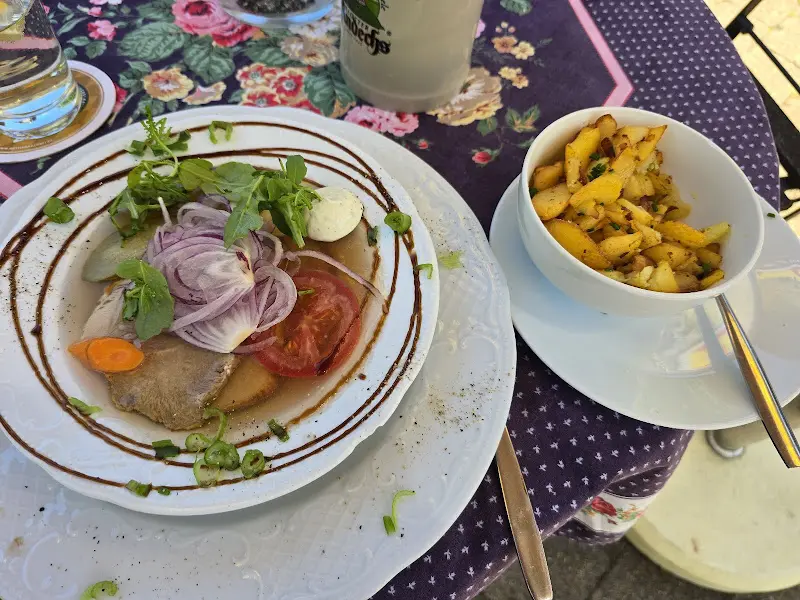 Gasthaus u. Metzgerei zum Bären_Untrasried_slider_image_3