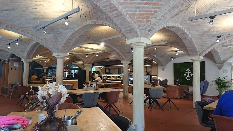 Josef_Café KostBar_Ursberg_review