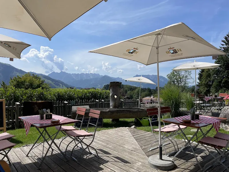 Stoaner Alm restaurante en Winkl