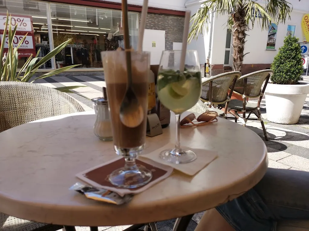 Piter LG_Art Cafe_Wildbad_recensione