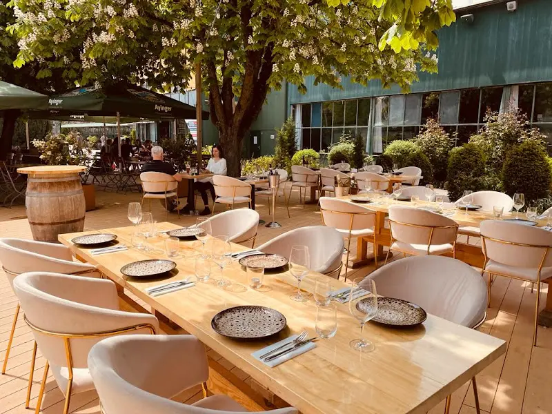 Restaurant Ohne Sterne restaurant in Unterföhring