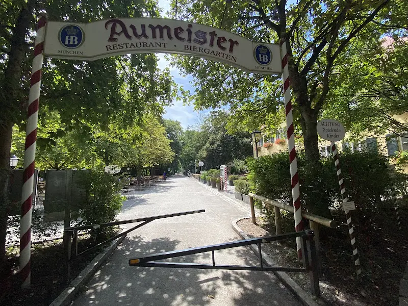 Marius_Aumeister_München_review