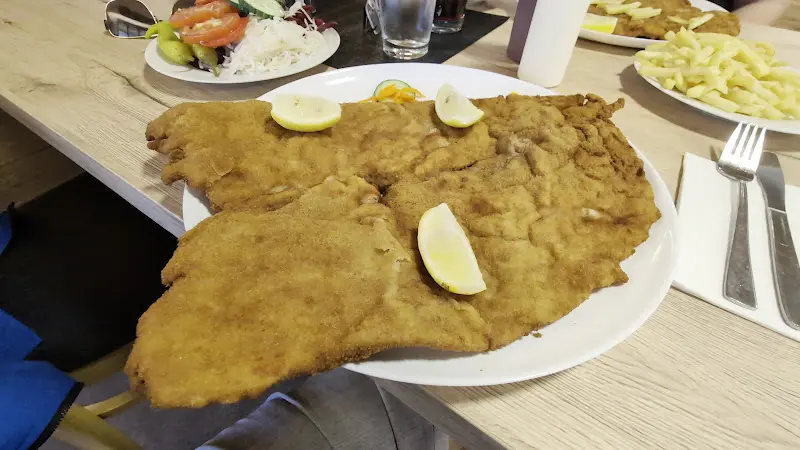 Schnitzelparadies Veitsbronn_Veitsbronn_slider_image_2