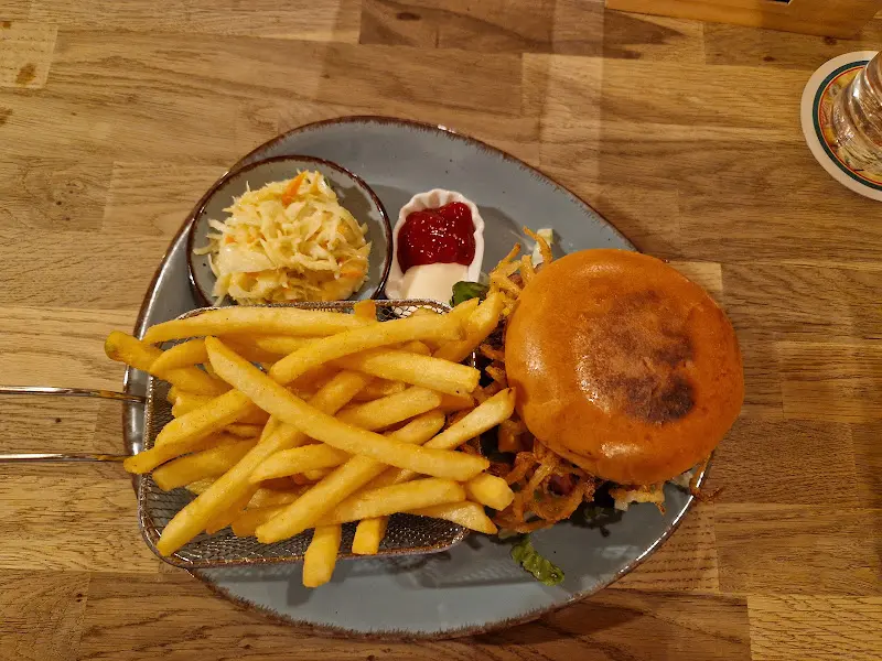 Matthias Müller_Gaststätte Schützenheim_Veitsbronn_recensione