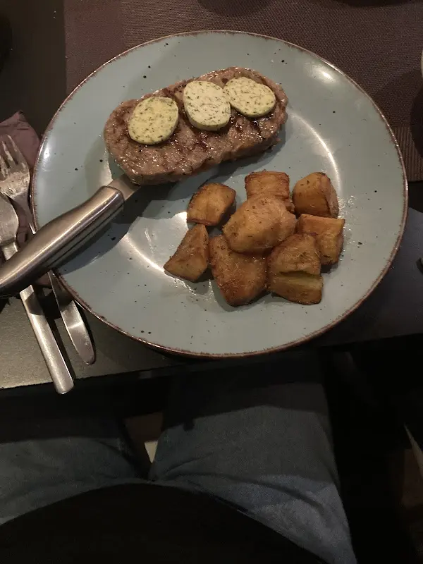 Hasan Turan (DerFrancke)_Restaurant 