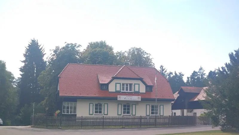 Gastwirtschaft Waldhaus_Ursensollen_slider_image_3