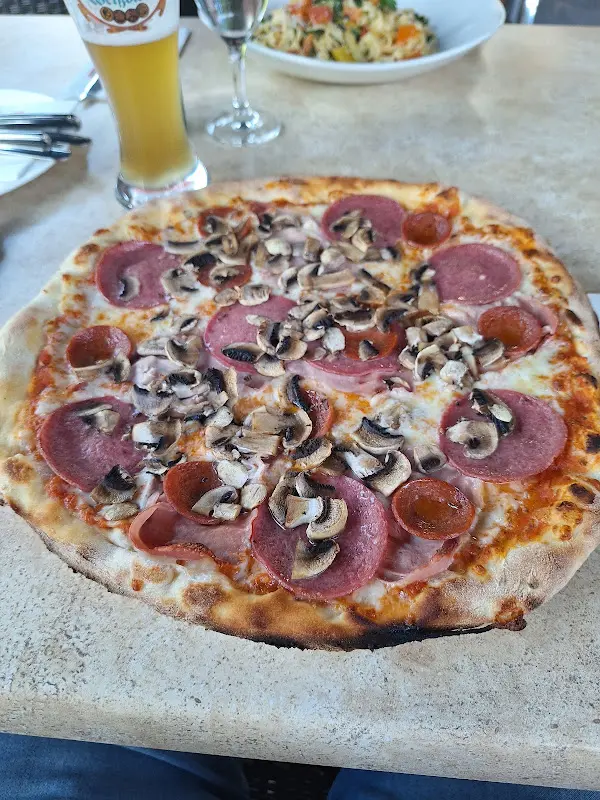 Bei Nino, Ristorante, Pizzeria,Eis, Eisdiele_Veitshöchheim_slider_image_3