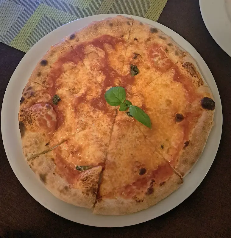 PASOS PIZZA & BURGER BAR_Vierkirchen_slider_image_3