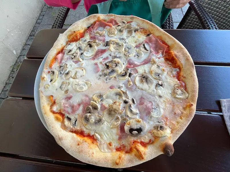 Ristorante La Piazza_Donau_slider_image_2