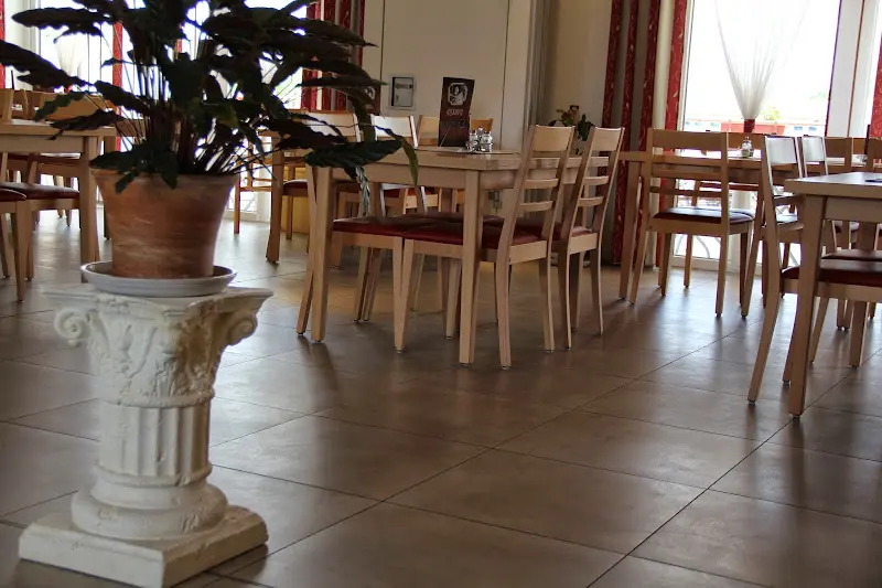 Restaurant Olympia_Donau_slider_image_1