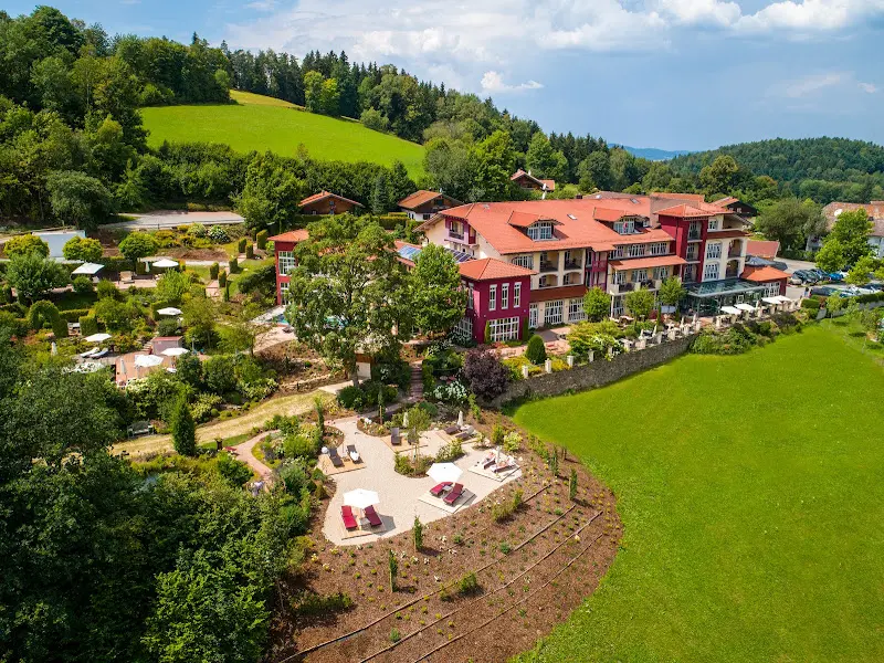 Sterr - Hotel & Chalets restaurant in Viechtach