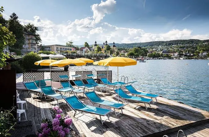 Beachhouse Velden ristorante a Austria