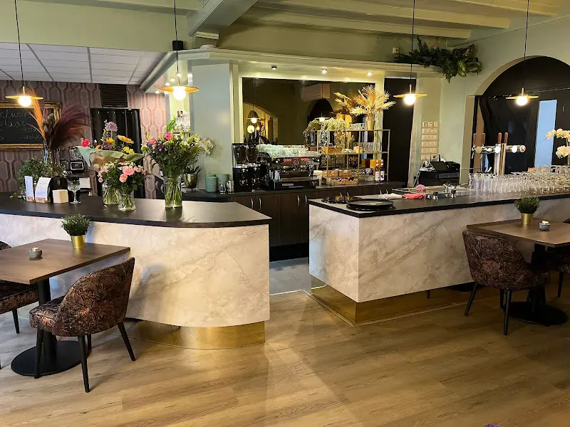 Grand Café Woensdag_Netherlands_slider_image_3