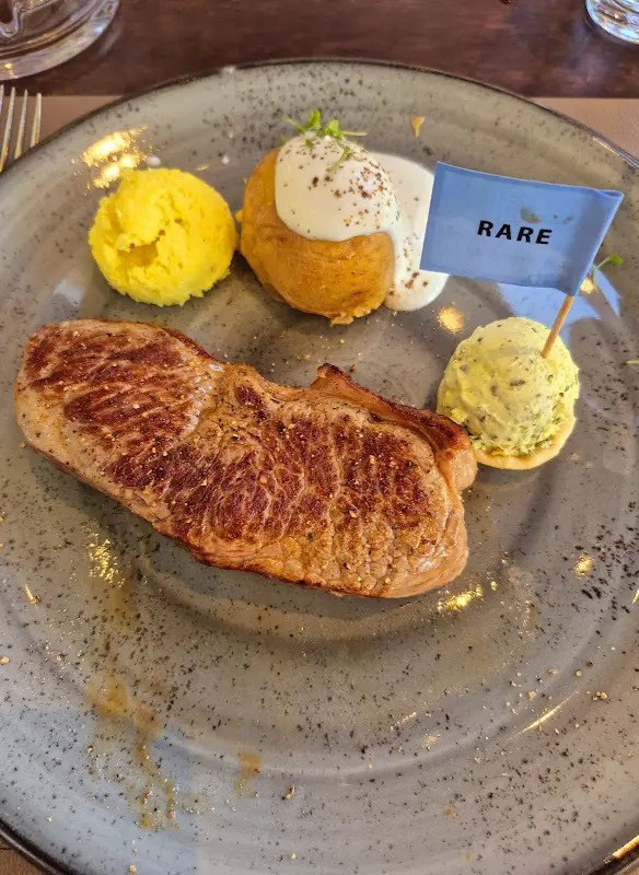 GORITSCHNIGGs Lunch am Tag | Steakhaus am Abend_Austria_slider_image_3