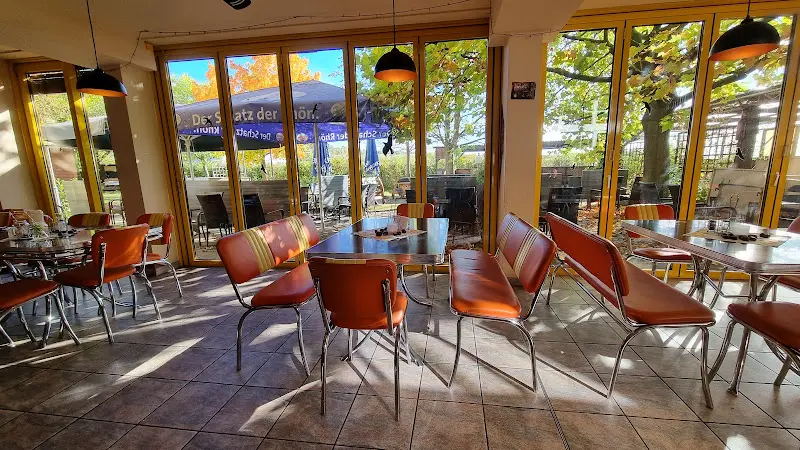 Mr. Sandman American Bar u. Restaurant_Volkach_slider_image_1