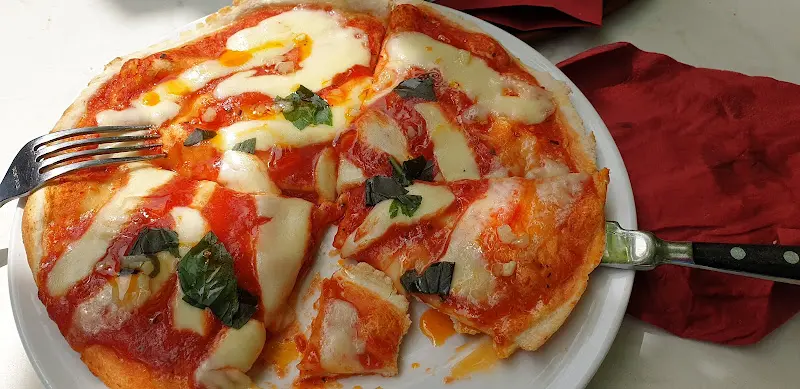 Pizzeria Toni_Vorra_slider_image_2