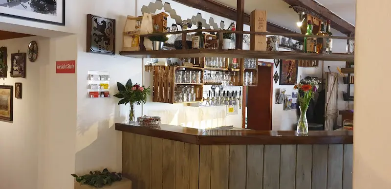 Gasthaus Zur Waalnuß restaurant in Waal