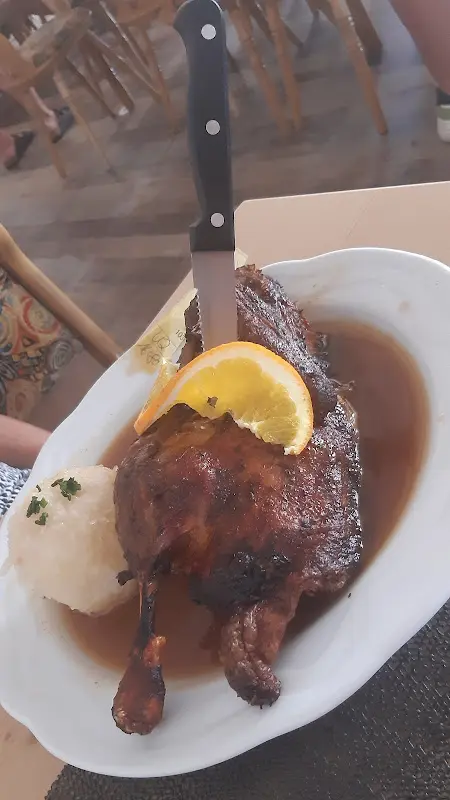 Heinz Heindl_Besenhardt Josef Suckert_Wackersdorf_review