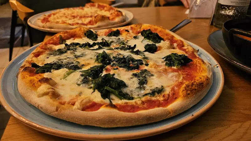 Christian Altendorf_La Taverna_Höhe_review