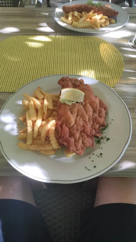 Lukáš Zych_Wirt in der Edt - Landgasthof - Maislabyrinth_Austria_review