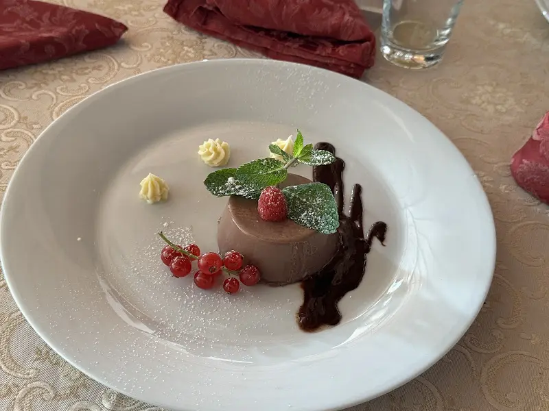 Acqua e Farina Ristorante Pizzeria Fam. Correale Amoroso_Waldbrunn_slider_image_3