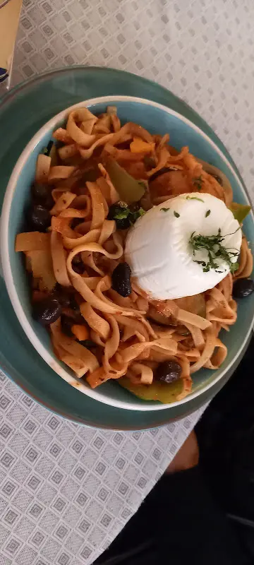 Ursula hüttner_Oswalds_Austria_review