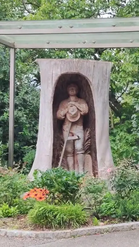 Nela Caluian_Gasthaus Zur Linde_Austria_review