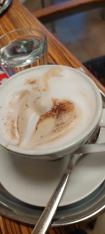 Ingrid R._Cafebar Sischka_Austria_review