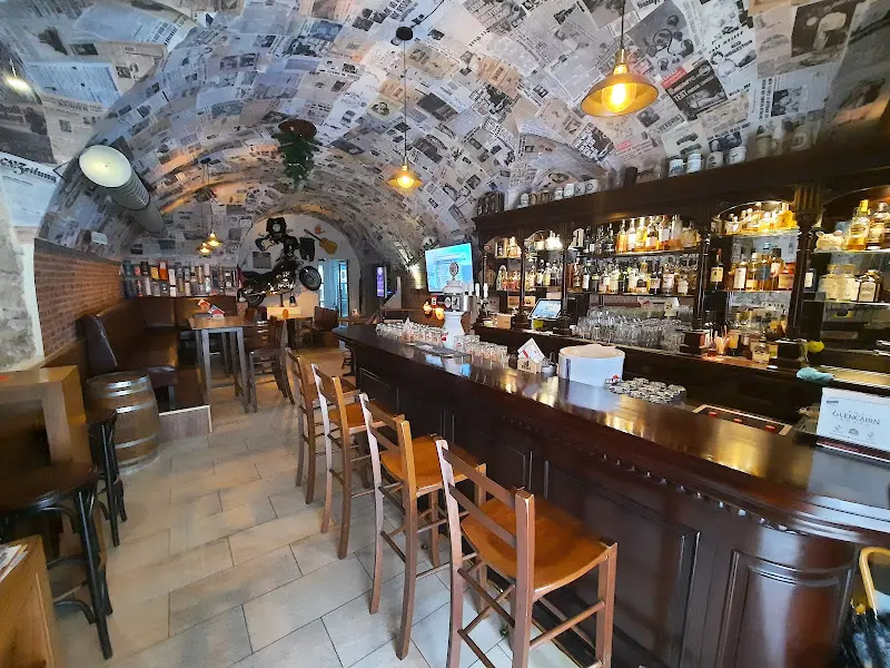 ums Eck Tom´s Pub & Whisky Corner_Austria_slider_image_2