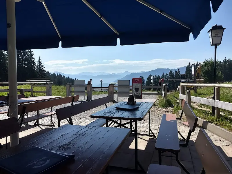 Berggasthof Blomberghaus restaurant in Wackersberg