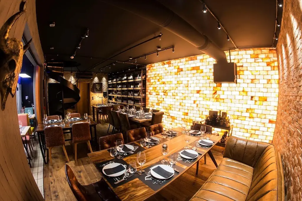 Drakoulis Dry & Raw - Butcheries Voula Restaurant in Voúla