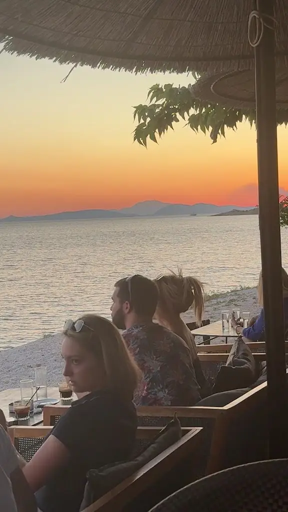 EIRINI KAT_Notos Lounge_Voúla_review